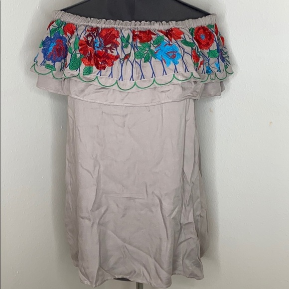 NWT Umgee embroidered gray dress Small - Picture 1 of 6